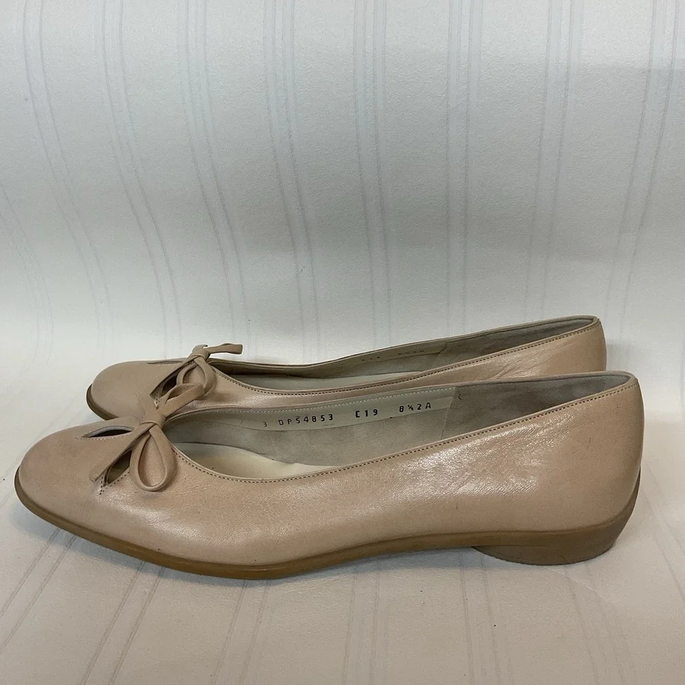 Salvatore Ferragamo‎ Tan Bisque Leather Ballet Flats w Bow Size 8,5AA
